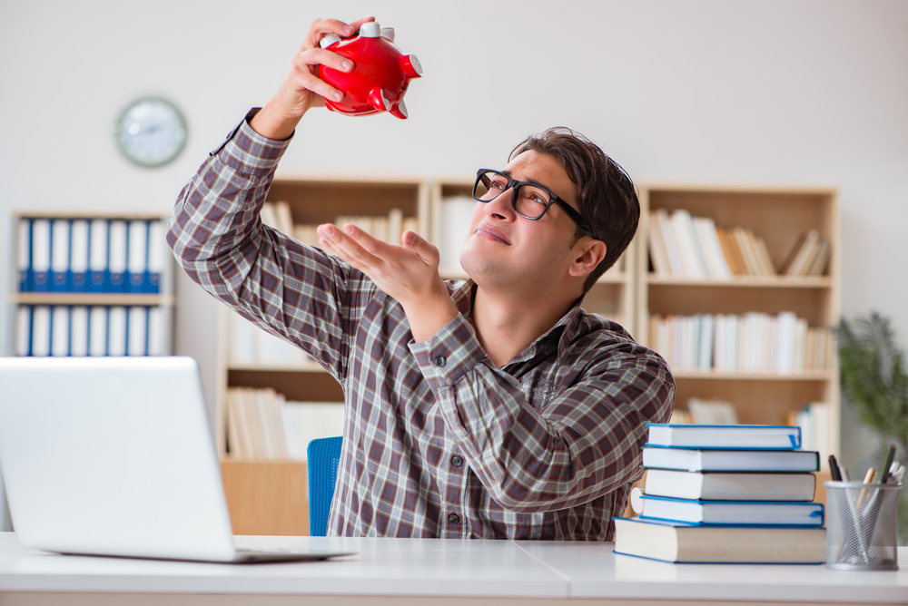 Book publisher requiring the author to buy copies of his own book